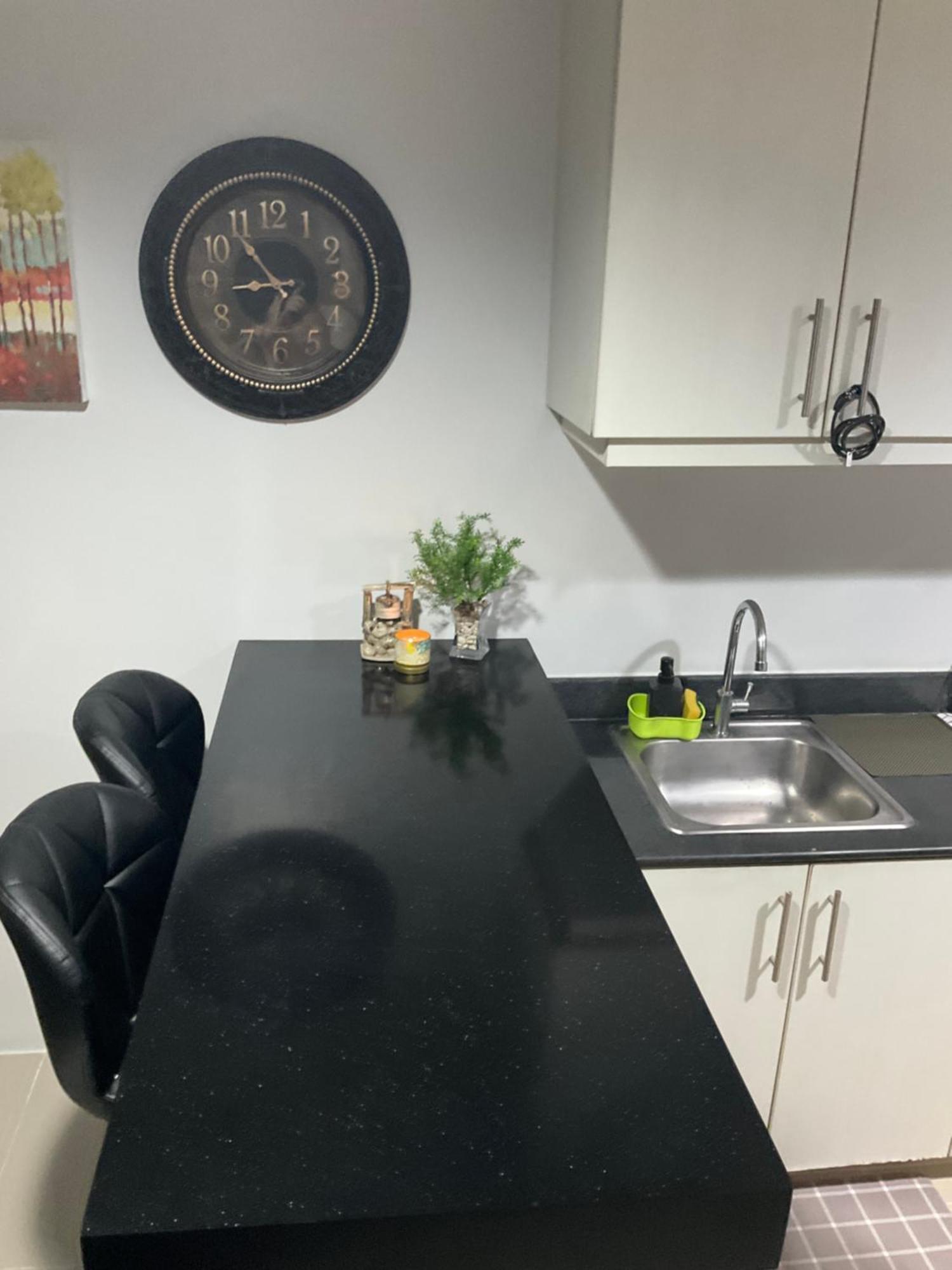 Sea 2-Br Unit With Free Parking Near Mall Of Asia ปาไซ ภายนอก รูปภาพ